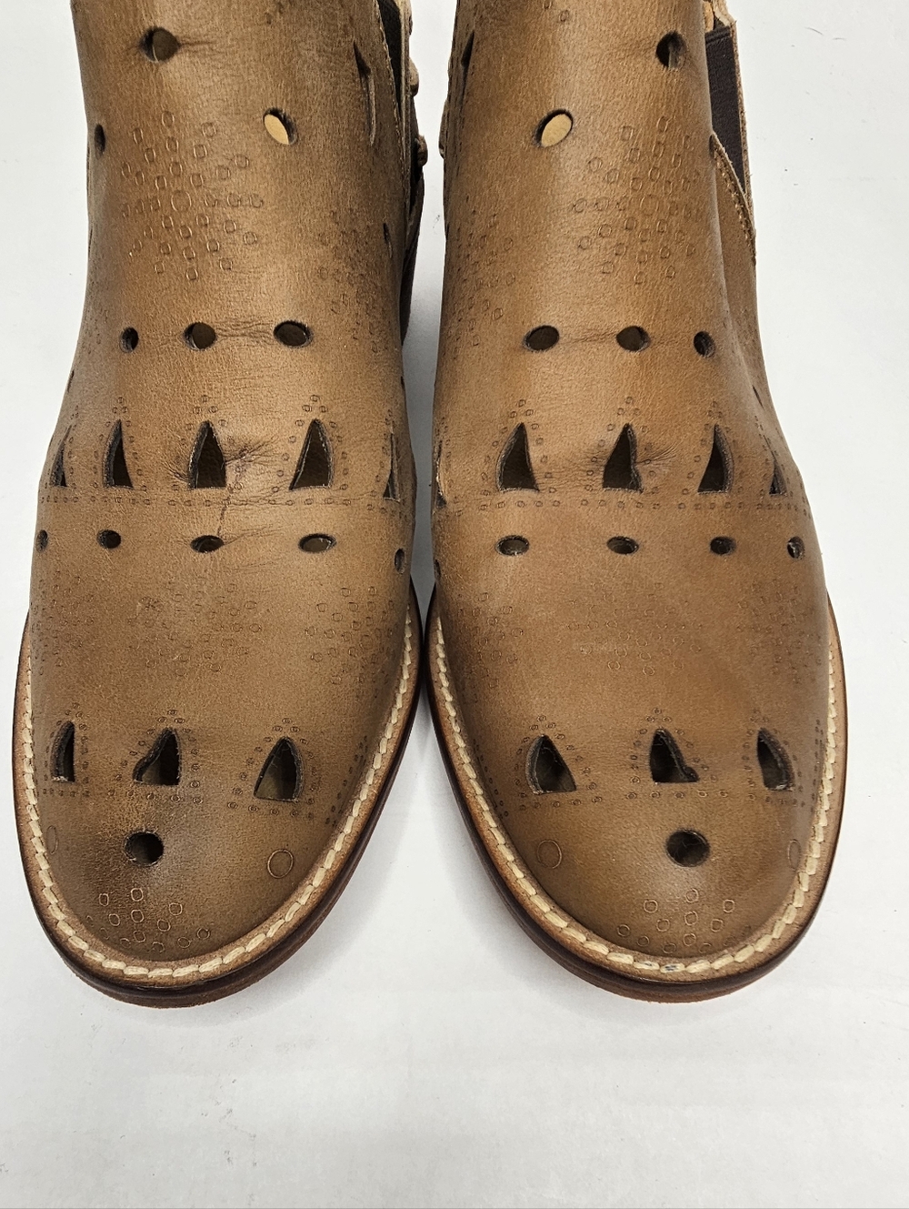 Musse & Cloud "Coolise" laser-cut leather ankle booties 10 - Picture 8 of 13